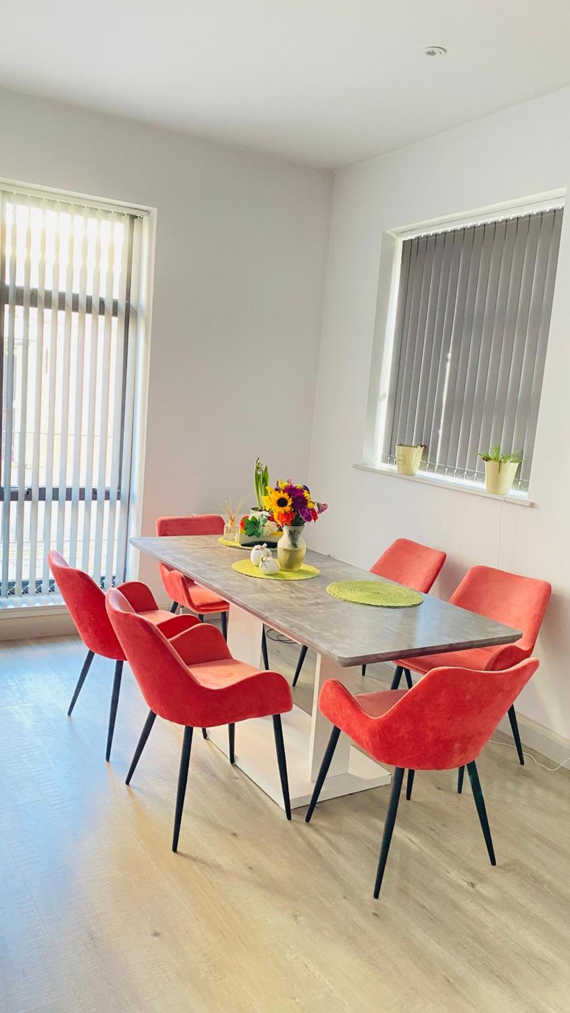 Проживание в семье Shadwell - Walking Distance To Tower Bridge, Two Stations In Close Proximity Лондон